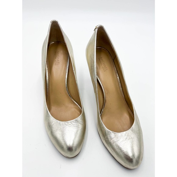 Michael Kors Gold Round Toe Pump Heels EUC Size 8 - Picture 1 of 9
